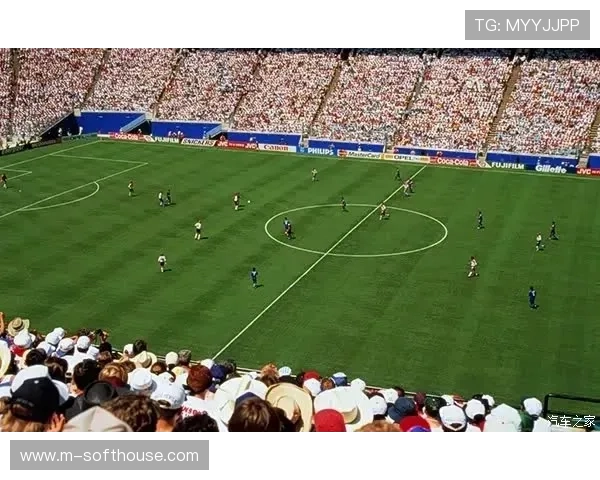 谈球吧：足球运动员的日常训练计划与科学饮食方案推荐